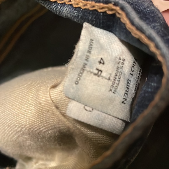 Express low rise flare jeans - Picture 3 of 6